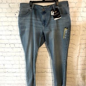 22W petite Lee stretch denim. Straight mid rise jeans. New with tags.Soft fabric